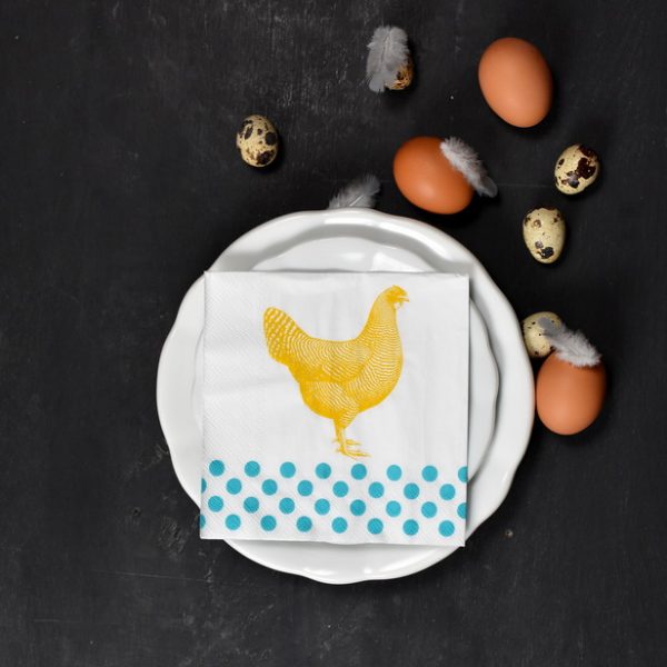 Papirnati prtički, rumena kokoš