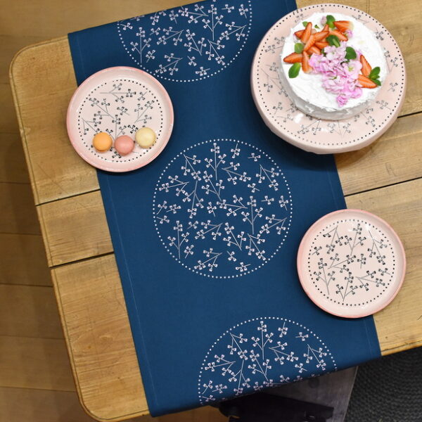 ROZA VEZENINA, namizni tekač